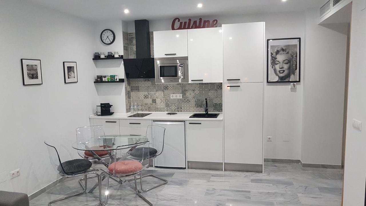 Apartament Atocha 3 Malaga Zewnętrze zdjęcie